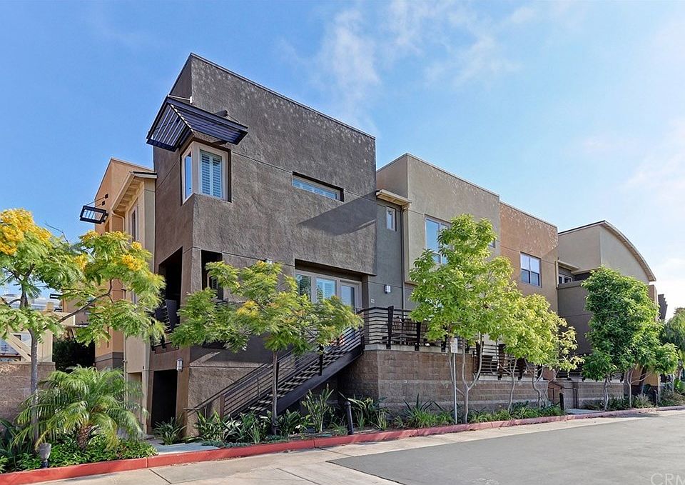 1st image of 5511 W 149th Pl Unit 16