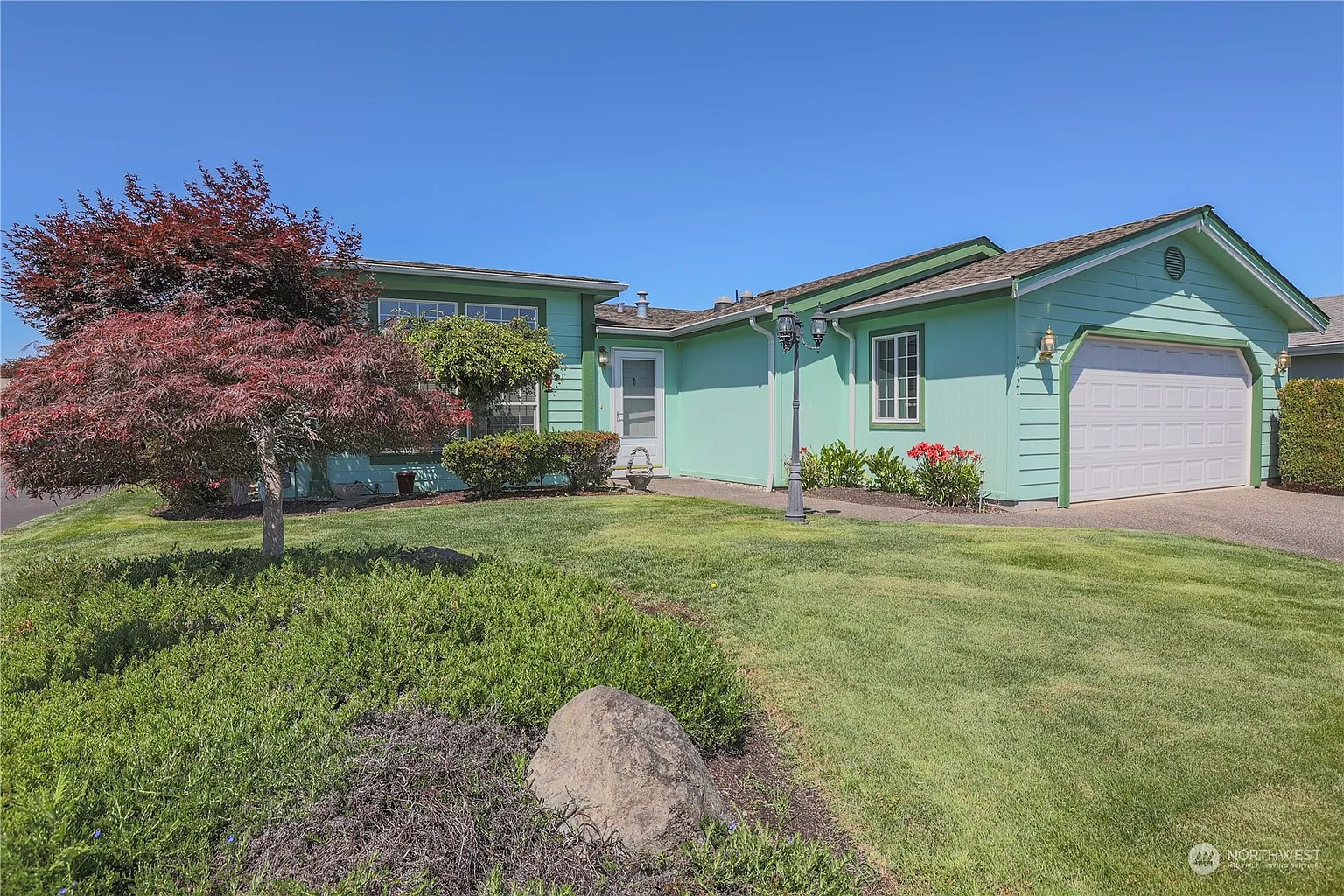 17724 20th Ave E photo 1