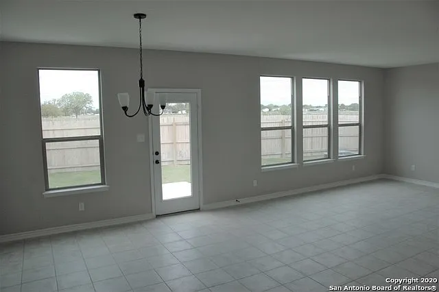 1905 Brook Bnd — Photo 10