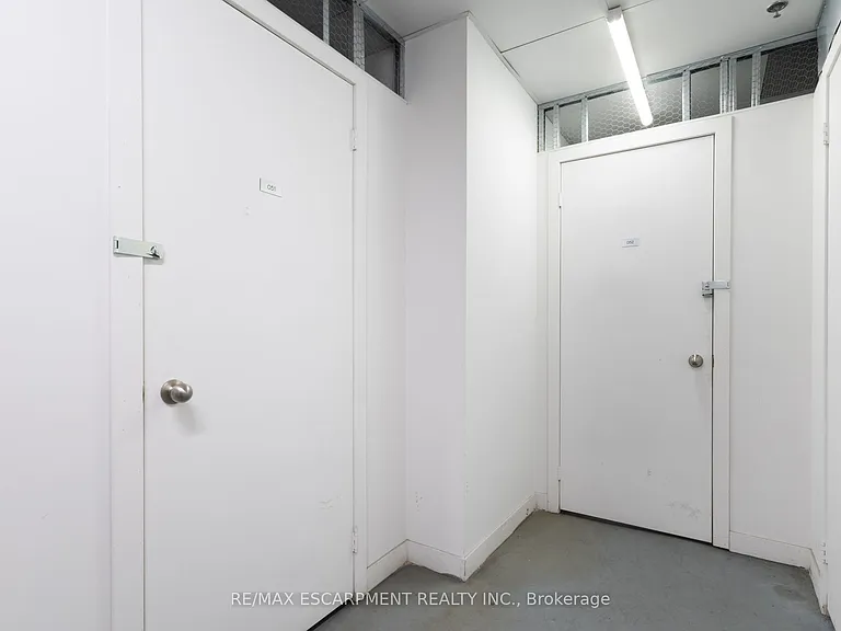 2081 Fairview St #1507 — Photo 36