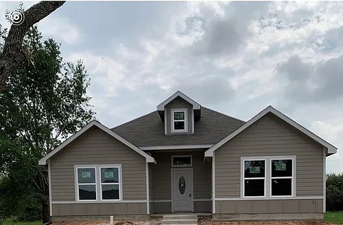 20738 Ruby St Photo 1