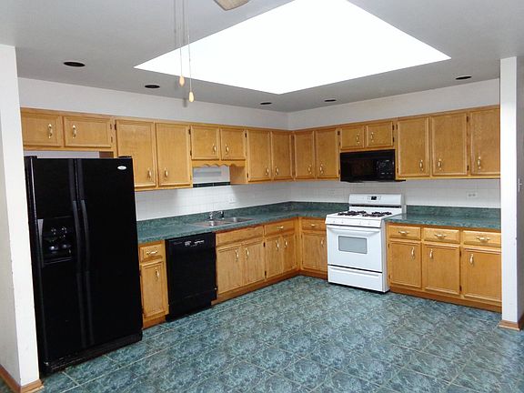 2nd image of 1664 Carolina Dr