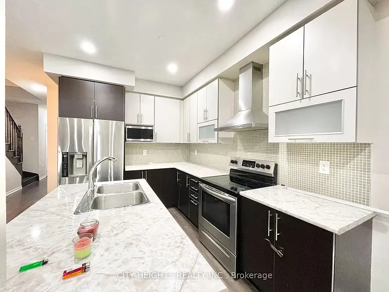 147 Baffin Cres #MAIN — Photo 5