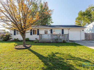3202 Wick Dr, Oregon, OH, 43616