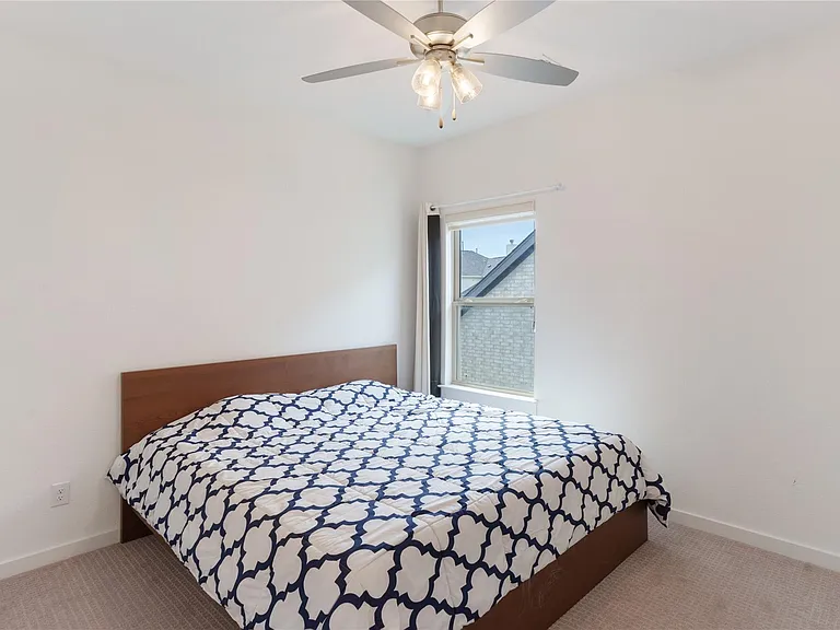 228 Lotti Ln — Photo 31
