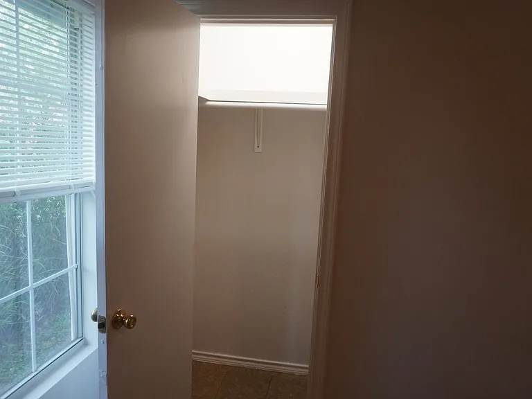 1306 N Moorefield Rd — Photo 11