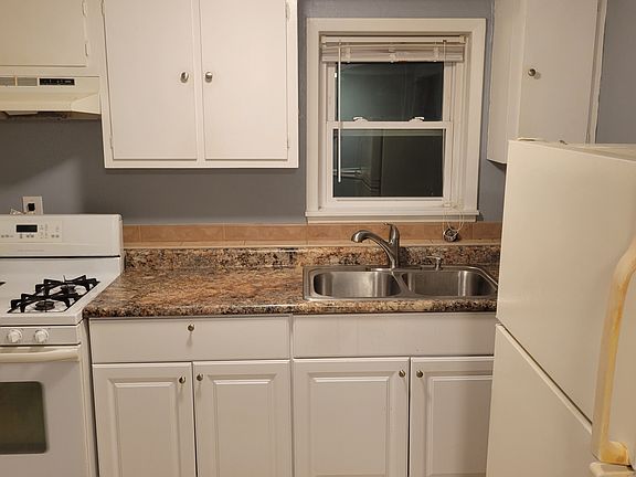 4th image of 803 N Prospect Ave APT A