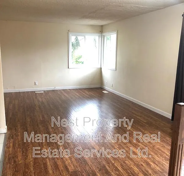 2647 Oak St #A — Photo 1