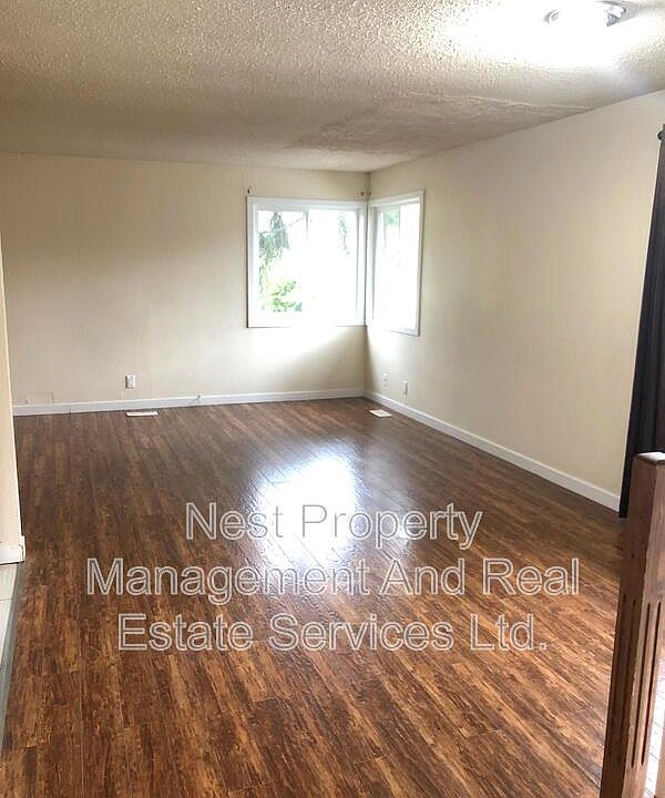 1st image of 2647 Oak St Unit A