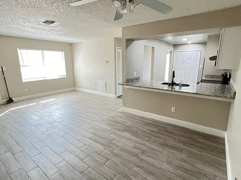 1512 Sophie Blvd — Photo 5
