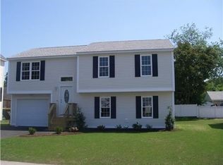 31 Pearl Ave, North Providence, RI 02904