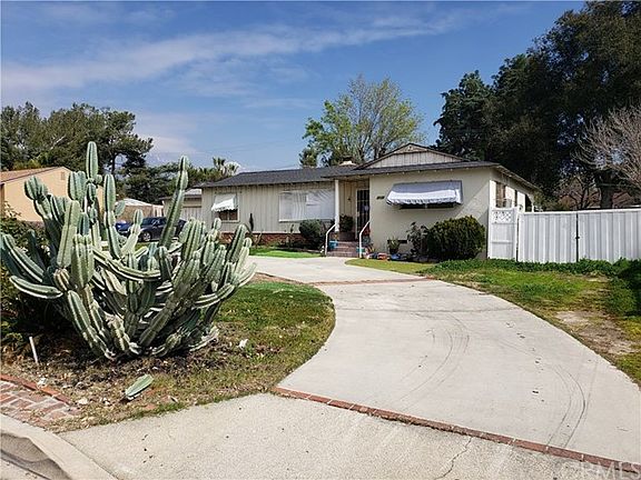 3rd image of 3032 N Mountain Ave