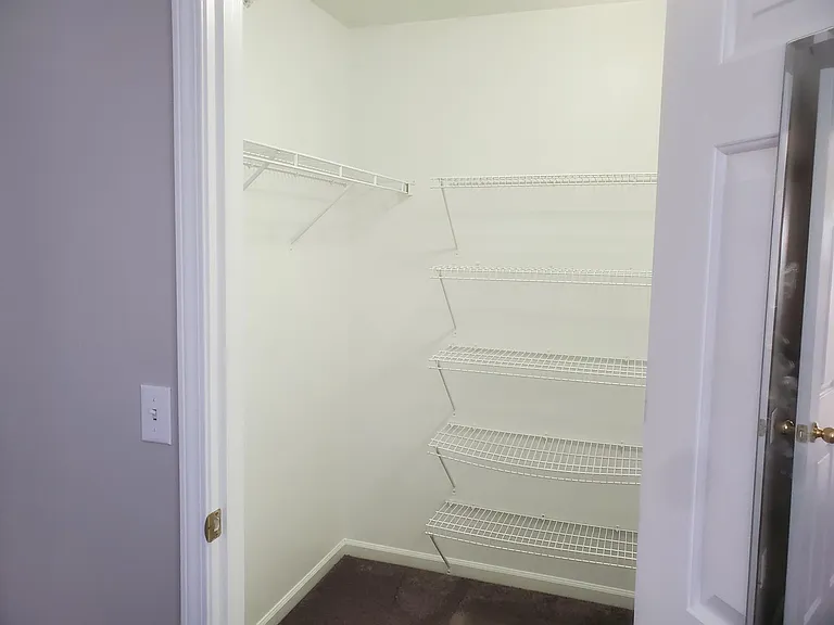 645 Cherry Orchard Rd — Photo 17