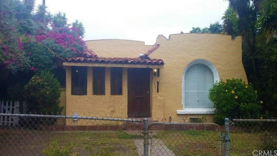 1st image of 1141 W 107th St