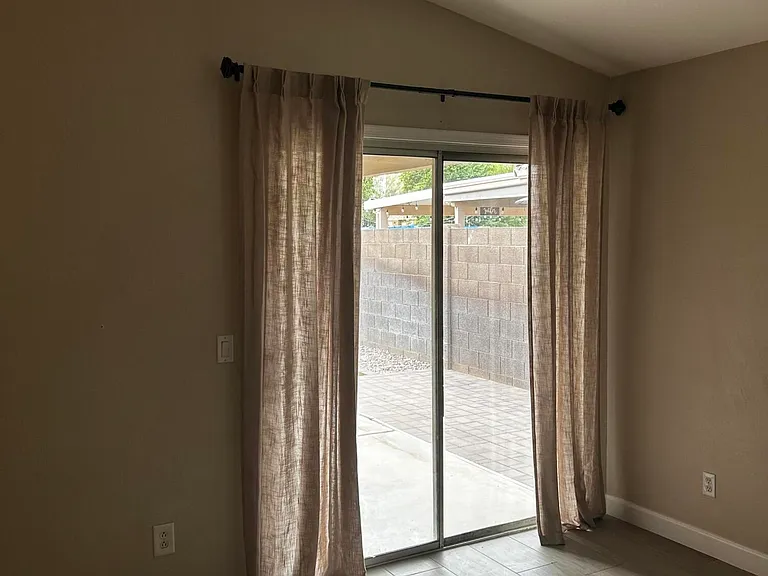 1489 S Dove St — Photo 14