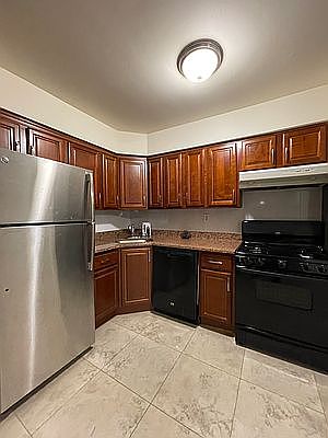4th image of 3570 Netherland Ave APT 3B