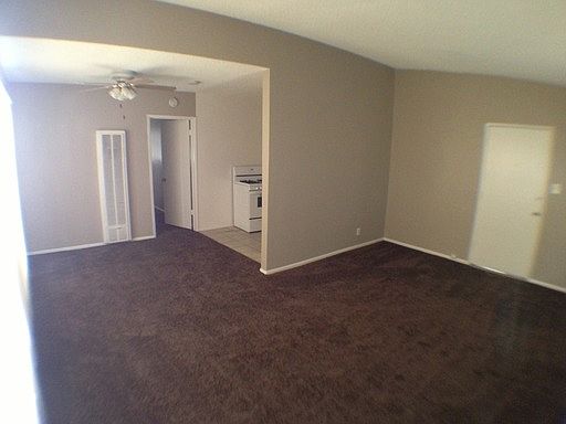 2nd image of 141 S Yale Ave APT 1