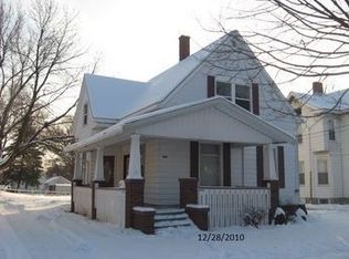 1608 W Locust St, Bloomington, IL 61701