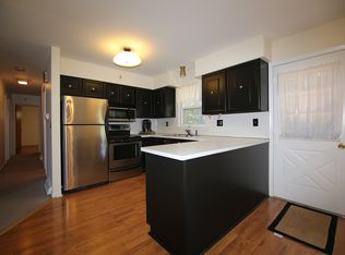 6 Big Bear Rd, Troy, NY 12182