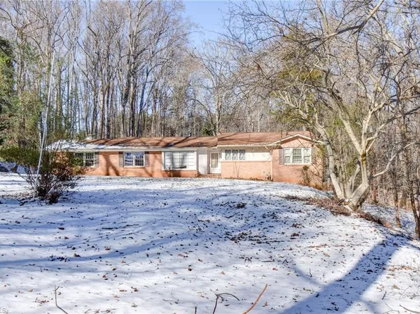 1941 Ardmore Rd, Winston Salem, NC 27127