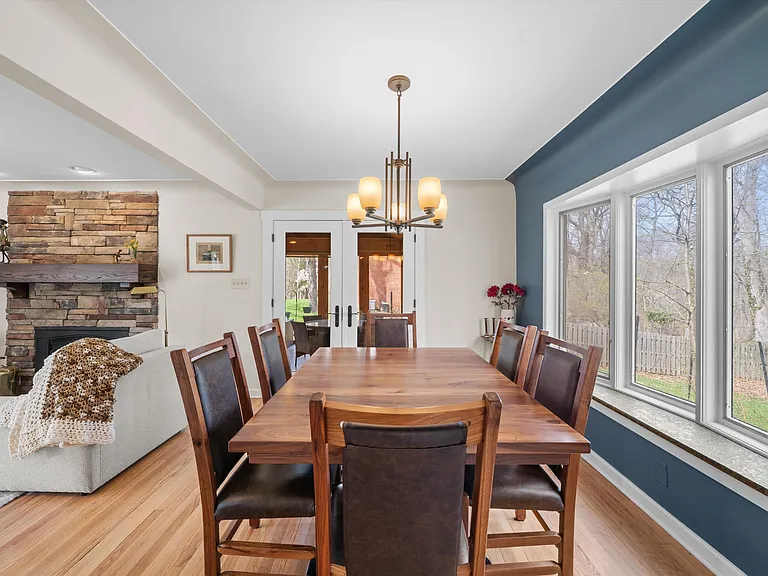 2854 Parkridge Dr — Photo 8