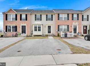737 Blossom Dr, Hanover, PA 17331
