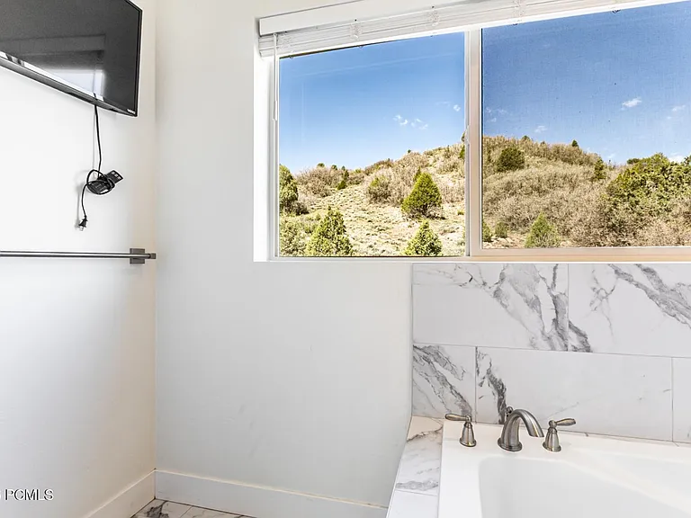 3359 Quarry Springs Dr — Photo 25