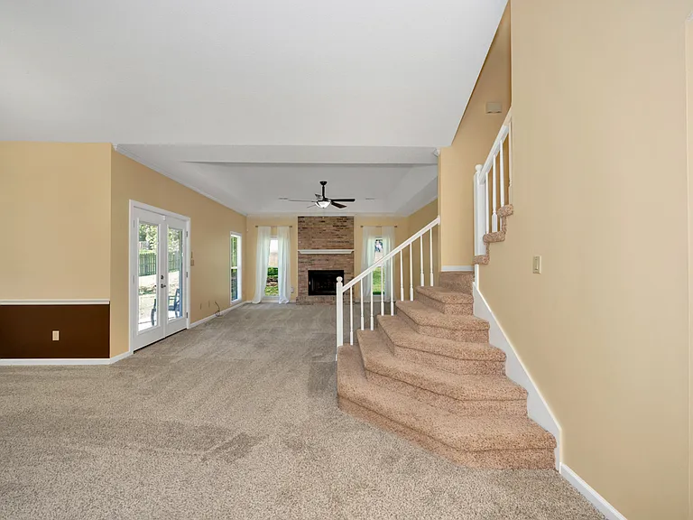 722 Highland Dr — Photo 4