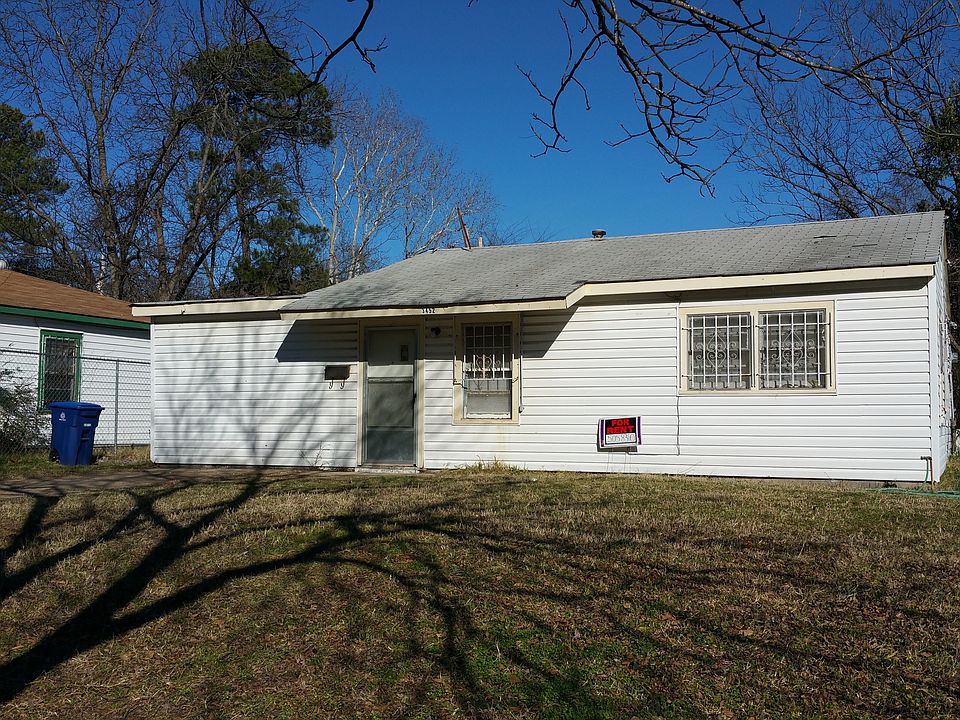 3452 Pleasant Drive