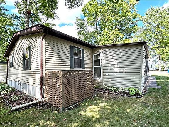4th image of 1229 Columbiana Lisbon Rd Lot 85