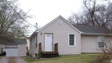 2nd image of 3700 NE 82nd St