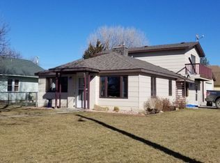 818 S Lake Ave, Miles City, MT 59301