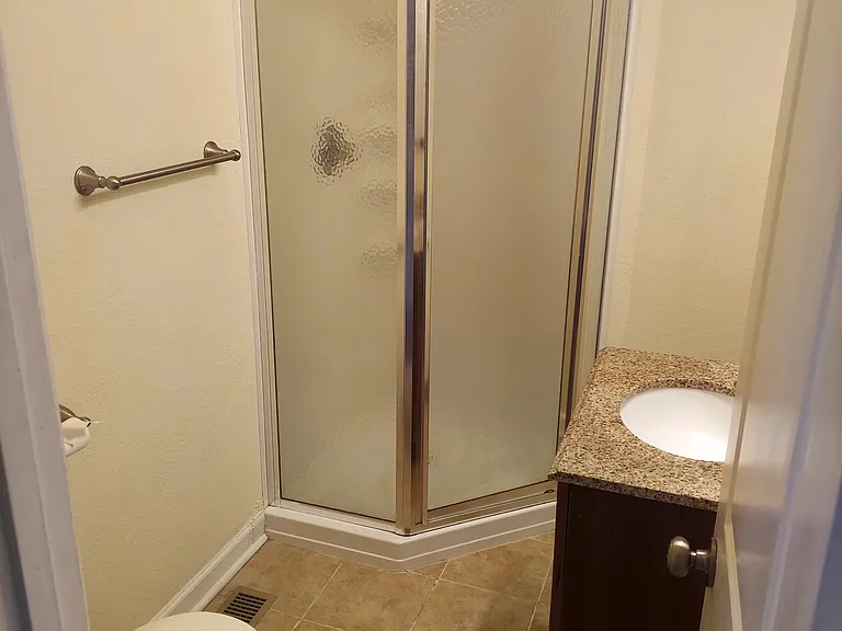 1320 Elm View Ave — Photo 8