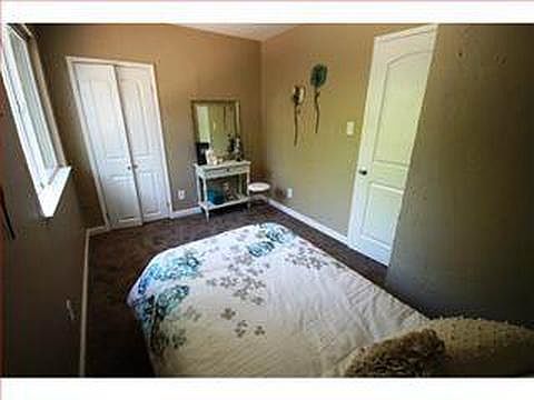 3rd image of 301 Cumora Ln