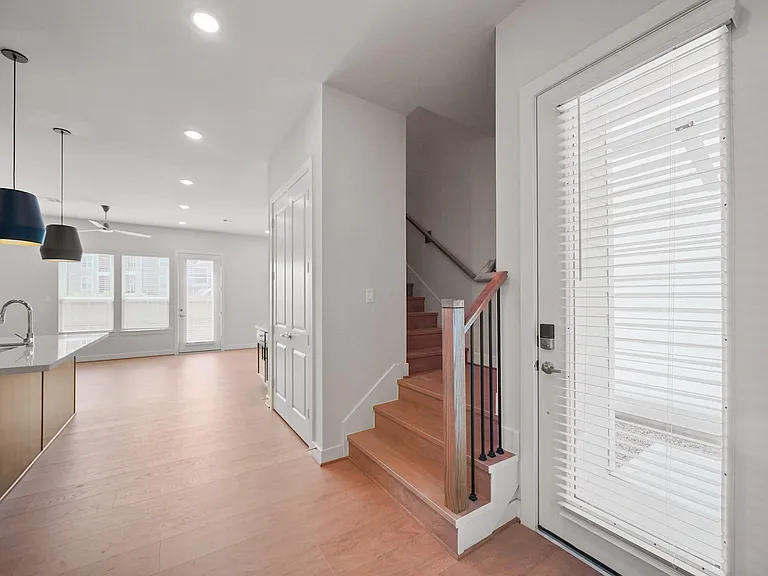 1518 Colonial Gorge Dr — Photo 15