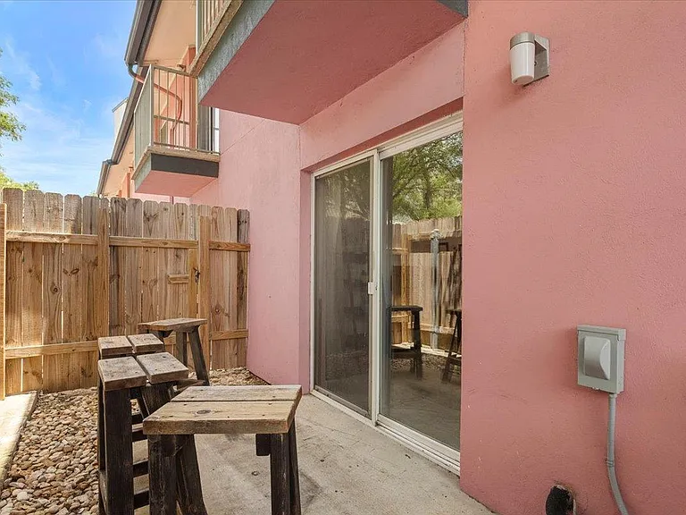 1422 Collier St #103 — Photo 18