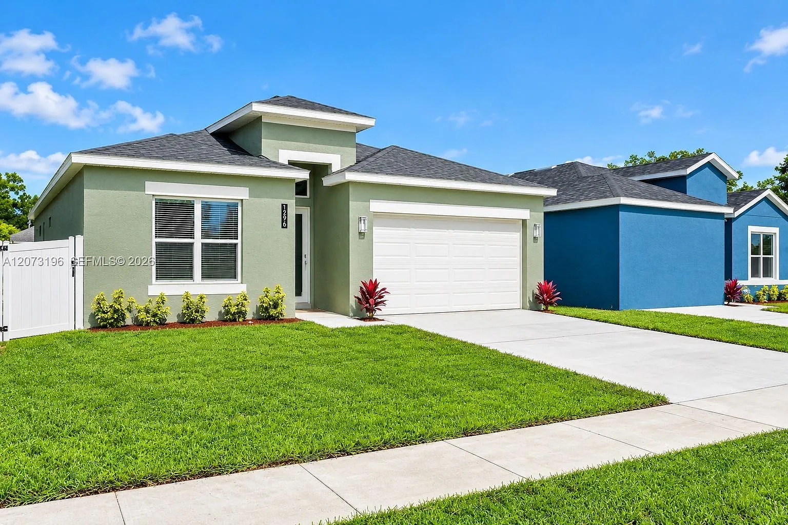 4 bed, 2.0 bath, 1768 sqft, $3,200 — Photo 2