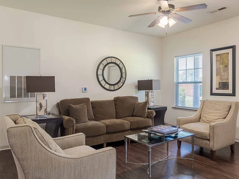 Hartsville Garden Apartments — Photo 7