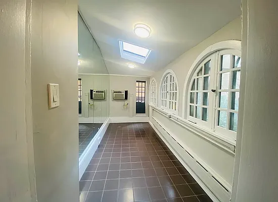 Rented by Aventana | media 75