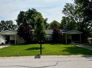 108 Laura Dr, Saint Peters, MO 63376