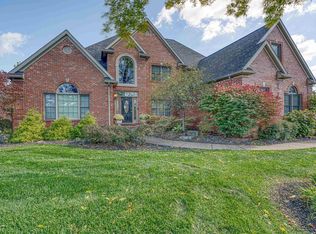 2800 Briarcliff Dr, Newburgh, IN 47630