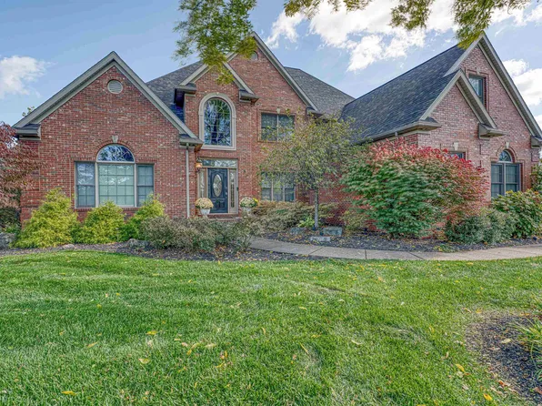 2800 Briarcliff Dr, Newburgh, IN 47630