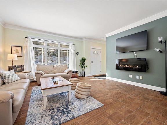 5th image of 630 South Road