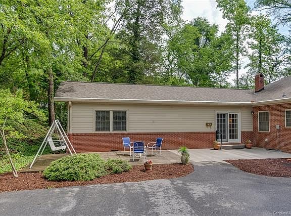 2nd image of 263 Bentwood Dr