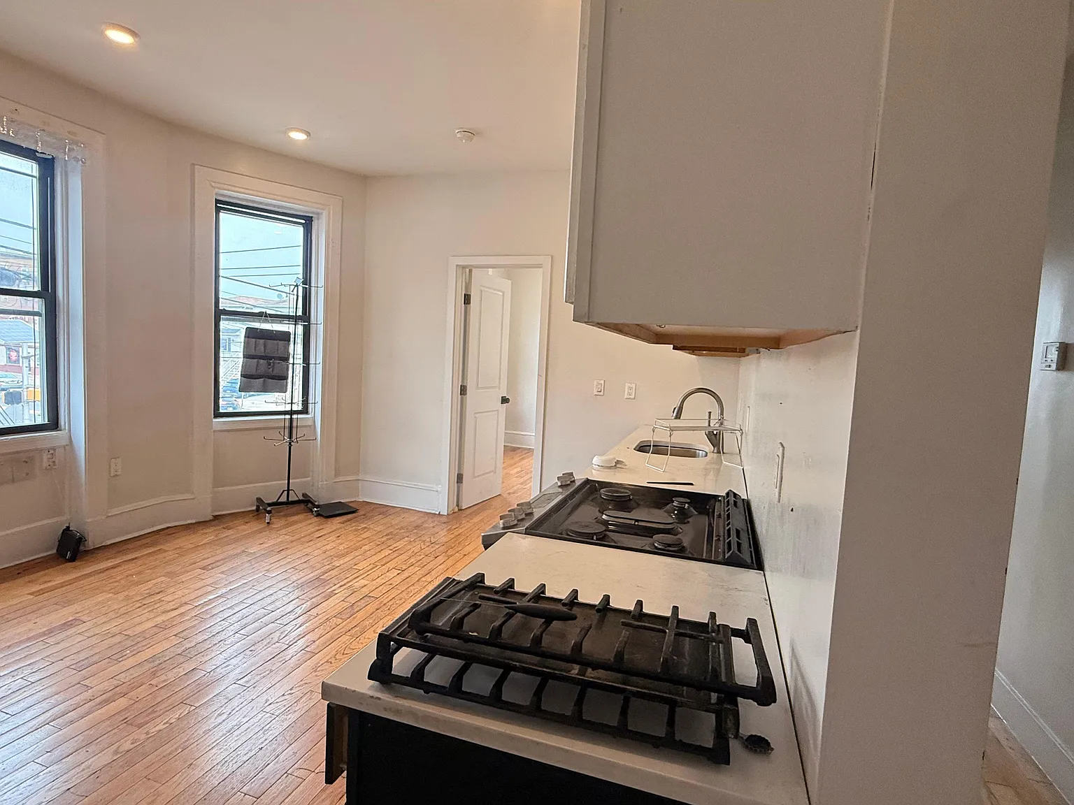 151 Thorne Street — Photo 2