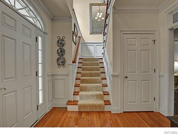 2nd image of 9419 Park Bluff Ter
