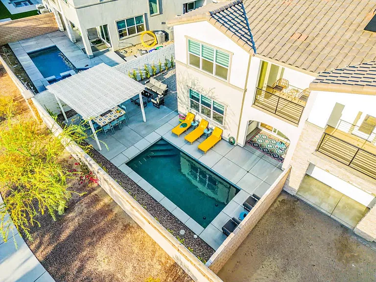 Passagio Lago Way — Photo 96