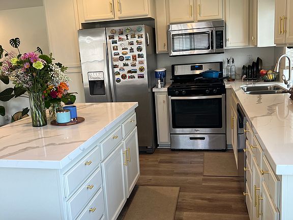 4th image of 1468 Levant Ln Unit 1