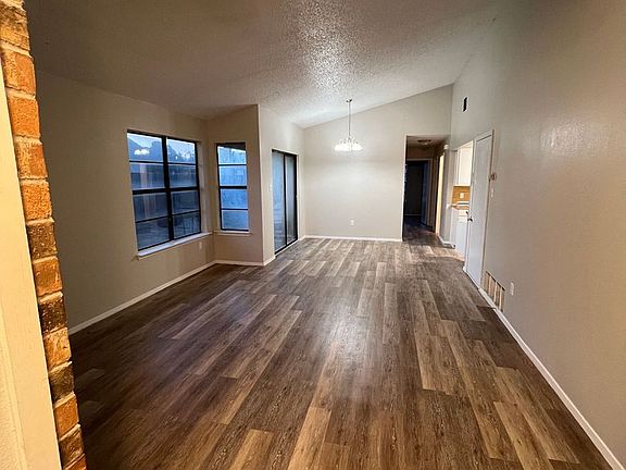 3rd image of 3825 Kellye Ct