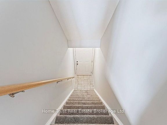 4th image of 15 Carere Cres #27A